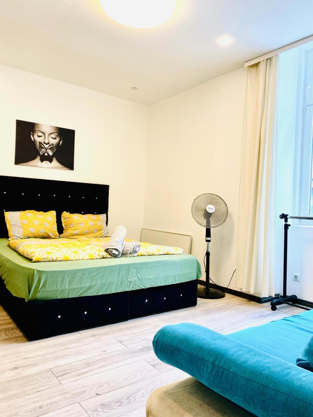 Cute 1Br Apt - 10 Mins Walk From Downtown Відень Екстер'єр фото